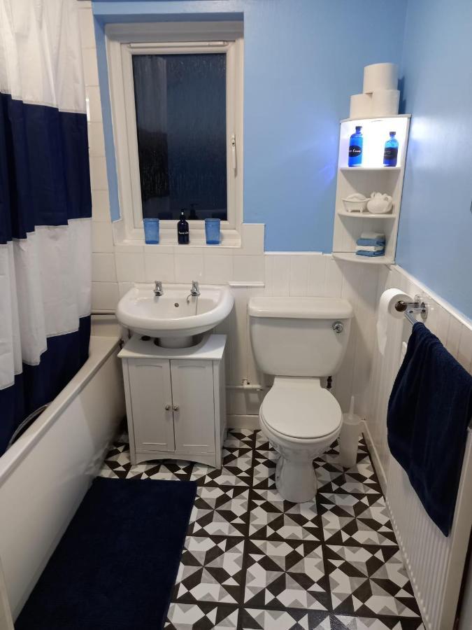 Twin Room In Prescot Homestay Ngoại thất bức ảnh